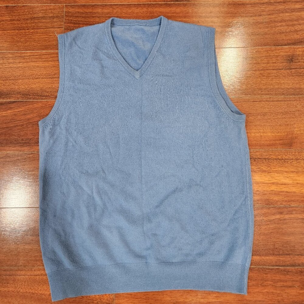 Men's blue vneck sweater vest size M